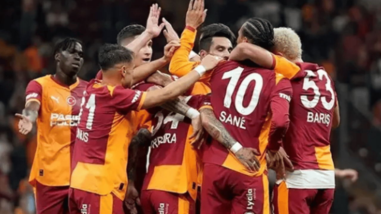 Foto - 'Florya’nın kalbinden aldık' Fenerin eski yıldızı Galatasaray yolunda