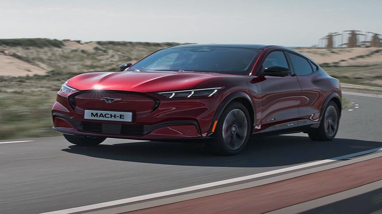 Ford'dan tepki çeken karar! Bagajı bile ücretli yaptı