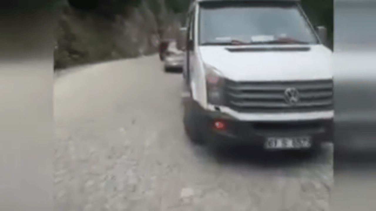 Foto - Fotoğraf sevdası acı bitti! Uzungöl'de derede can pazarı!