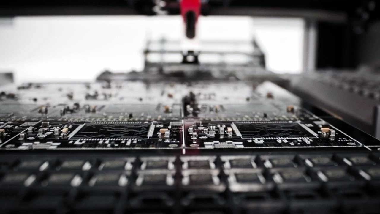 Foto - Fotonik işlemci ortaya çıktı! Bill Gates çip devine savaş açtı