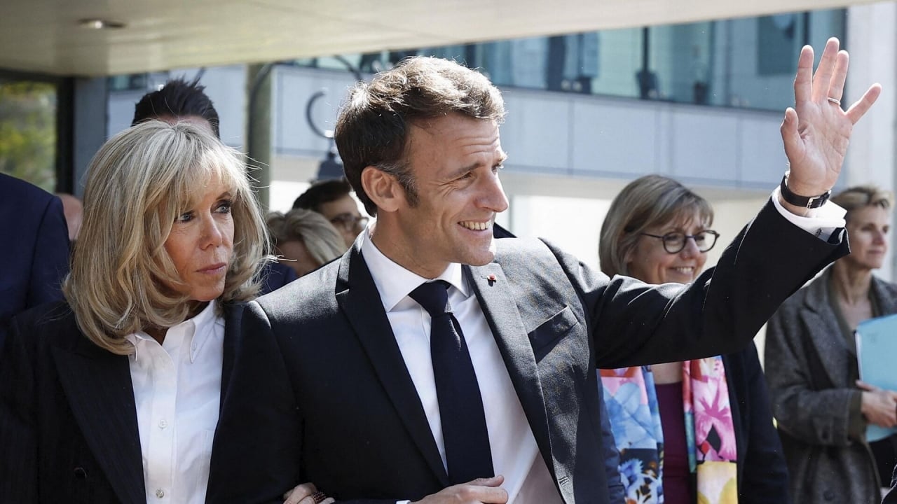 Foto - Fransa karıştı! Devlet, Macron’un karısını "erkek" olarak kaydetti
