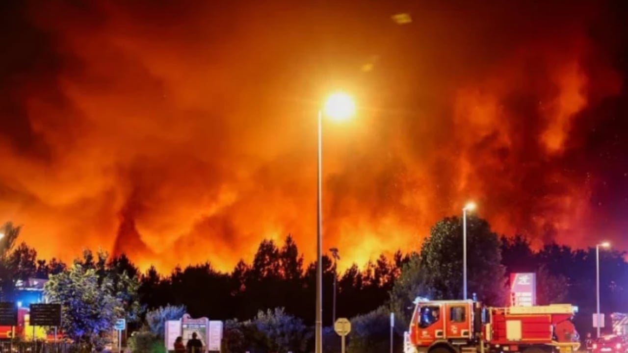 Foto - Siz Türk devletine kurban olun: Fransa afetzedeleri ortada bıraktı!