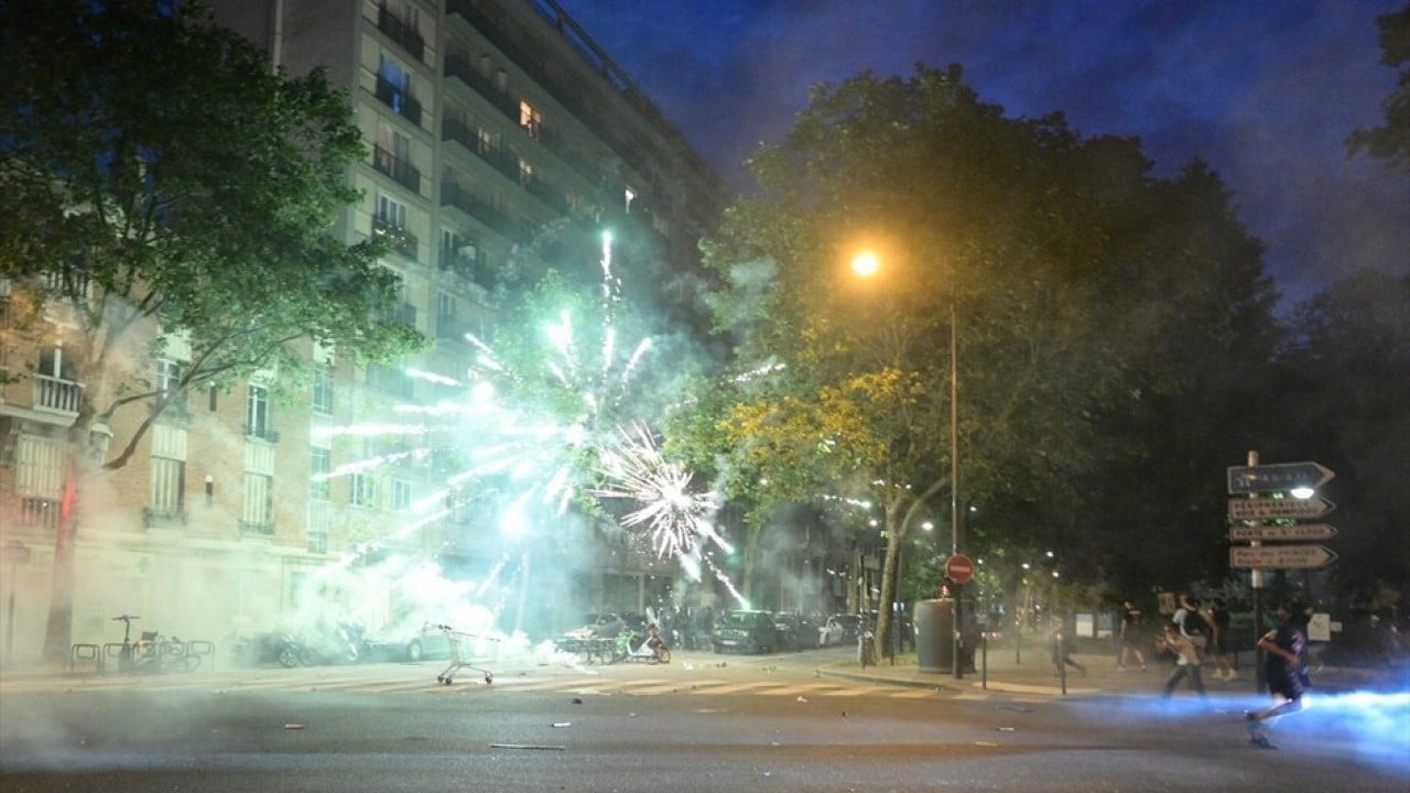 Foto - Fransa’da olaylı gece! 426 kişi gözaltına alındı