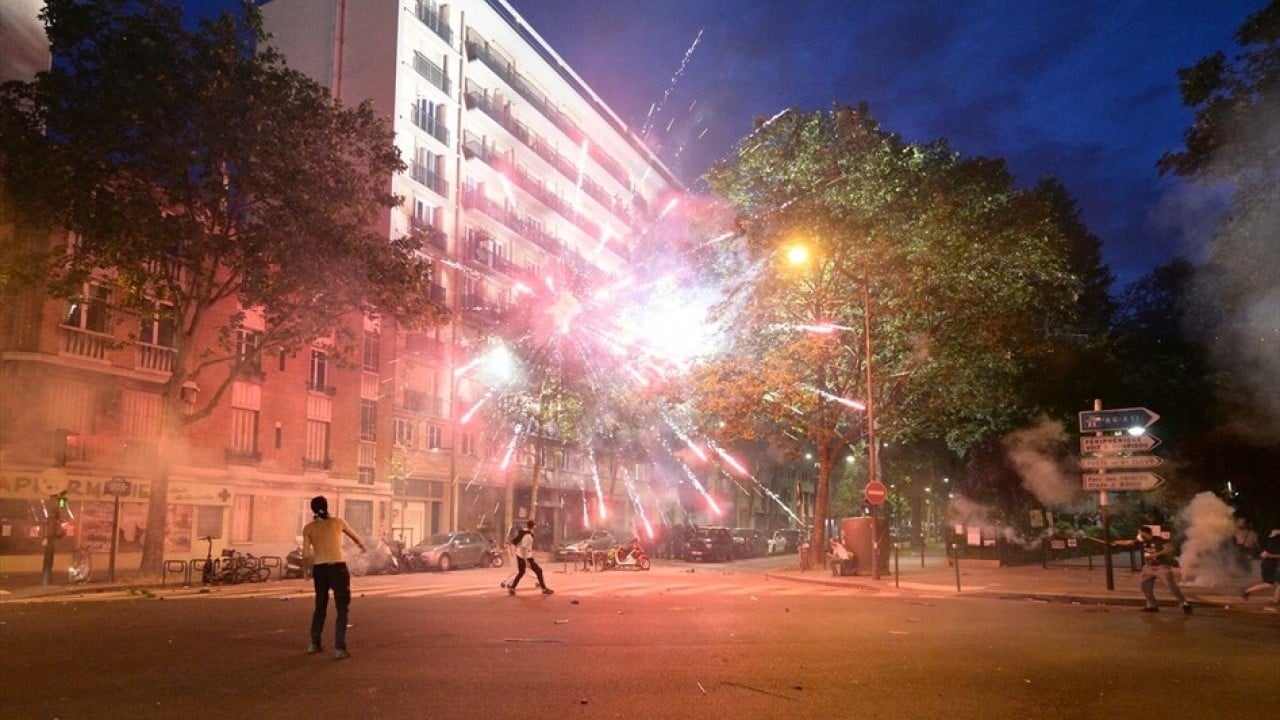 Foto - Fransa’da olaylı gece! 426 kişi gözaltına alındı