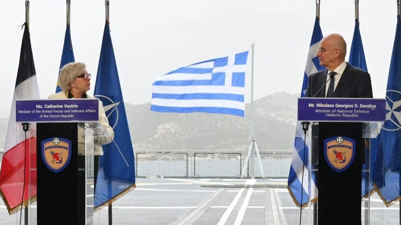 Foto - Fransız bakan Yunan tersanesini ziyaret etti: Tüm dünyaya seslendi... Bir onur diyerek duyurdu!