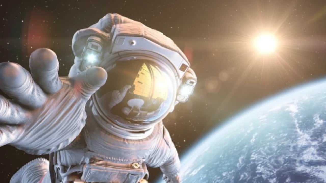 Foto - Fransız giyim markasından bir ilk, yeni üretim! 'Astronotlar'a uzay giysisi tasarladı! Büyük yatırım: Başladı