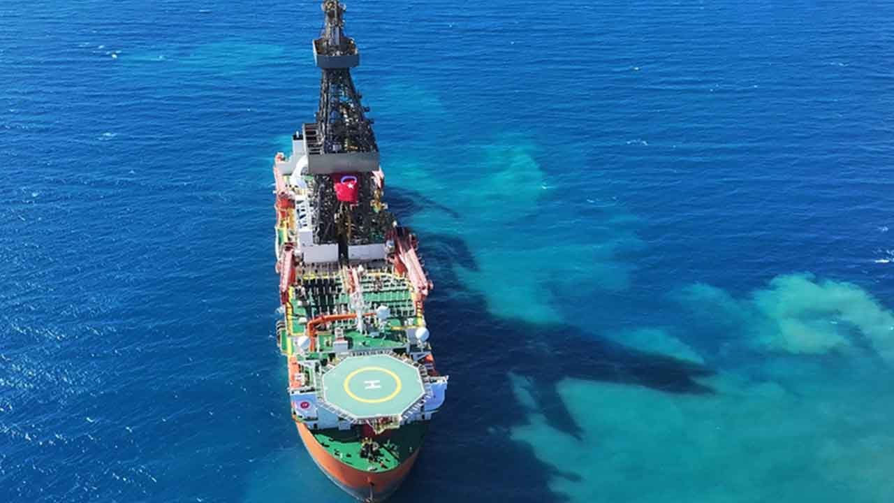 Foto - Fransız ve Amerikalılarla anlaşmışlardı! Türkiye ipten aldığı ülkeye sondaj gemilerini yolluyor