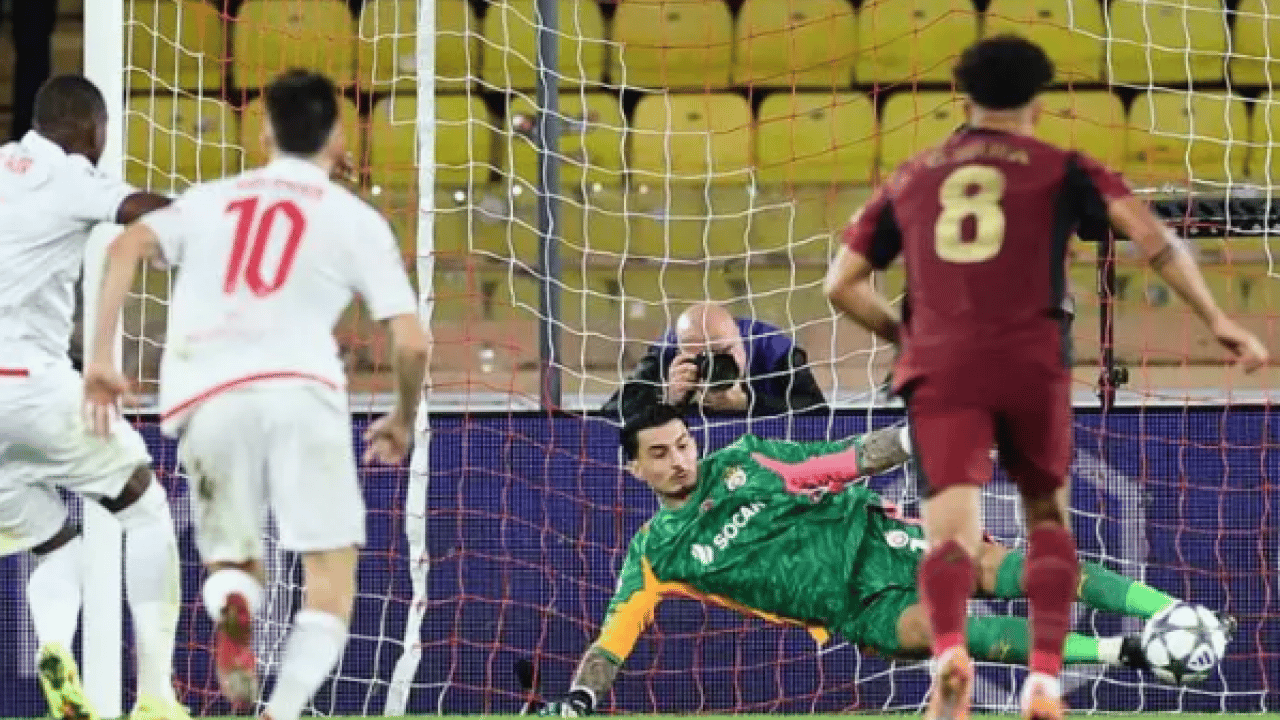 Foto - Fransızlar Galatasaraylı oyuncuyla alay etti! Taraftarı çıldırtacak açıklamalar!