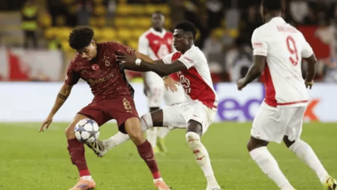 Foto - Fransızlar Galatasaraylı oyuncuyla alay etti! Taraftarı çıldırtacak açıklamalar!