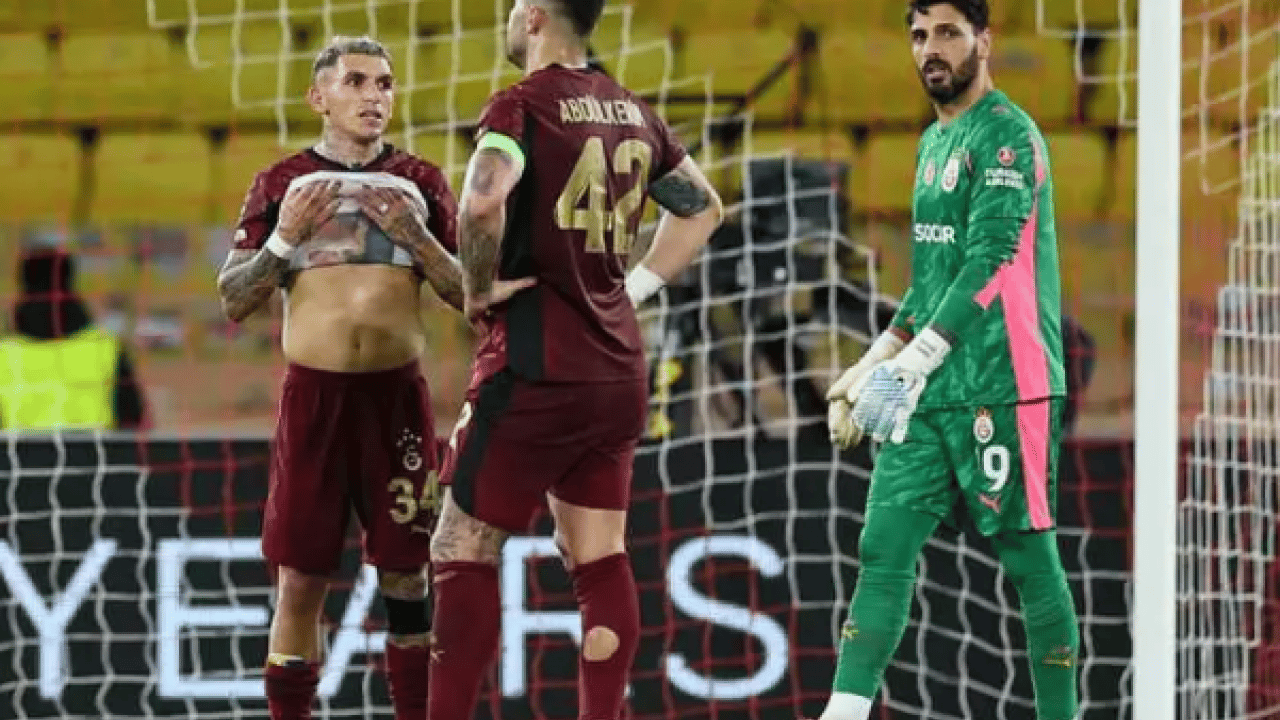 Foto - Fransızlar Galatasaraylı oyuncuyla alay etti! Taraftarı çıldırtacak açıklamalar!