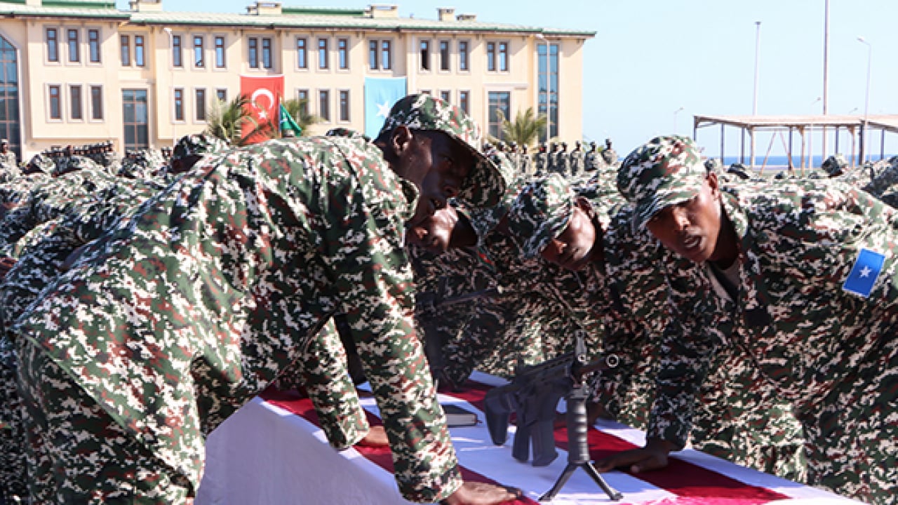 Foto - Fransızlar manşet yaptı: Fransa’nın yerini Türkiye alıyor