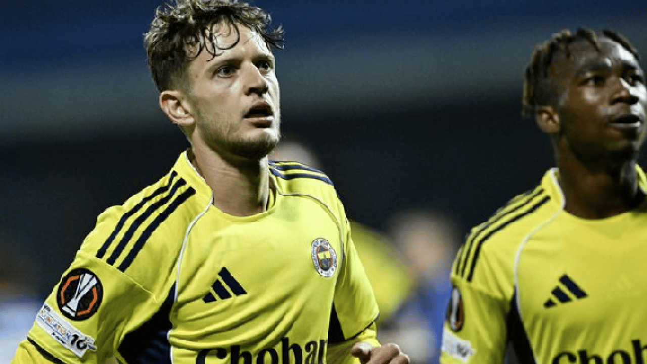 Foto - Fransızlara bak sen! Fenerbahçe'de taraftarla arası bozuk olan isme kancayı attılar... Haydi bakalım!