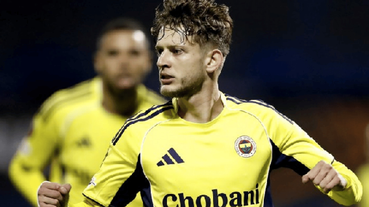 Foto - Fransızlara bak sen! Fenerbahçe'de taraftarla arası bozuk olan isme kancayı attılar... Haydi bakalım!