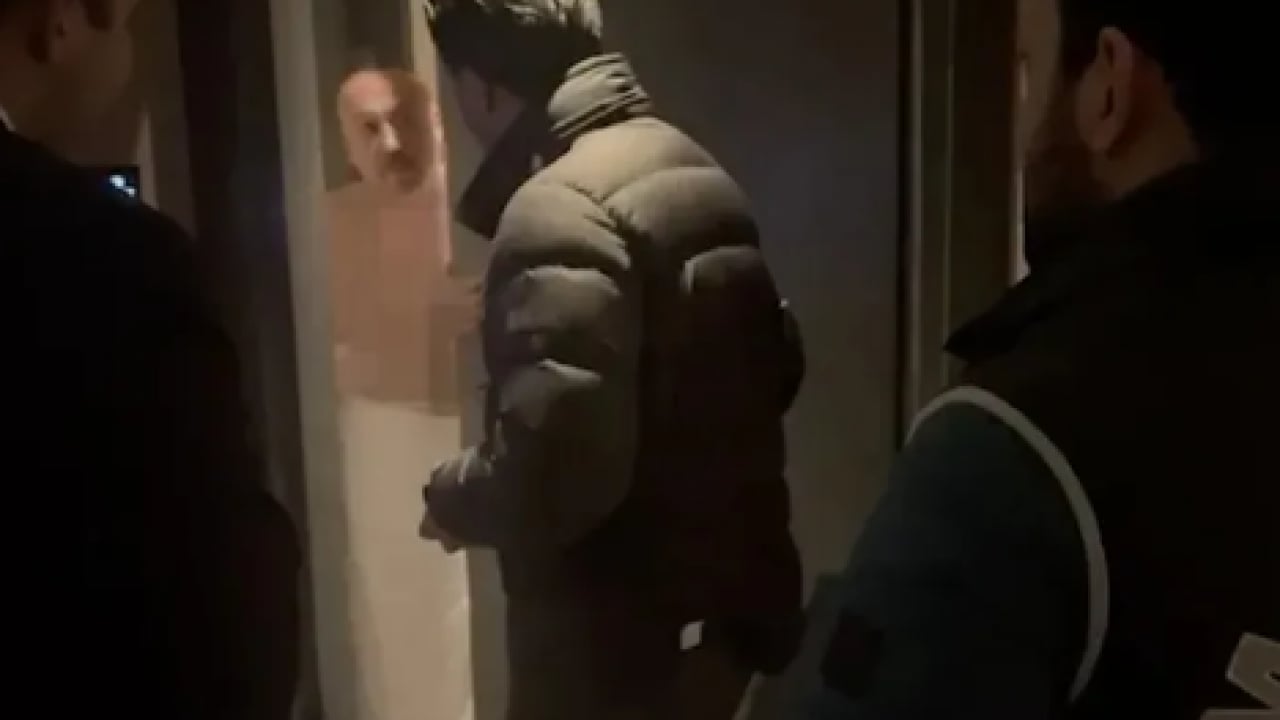 Foto - Fuhuşçu başkan Özkan Yalım’ın avukatı Özgür Özel’den