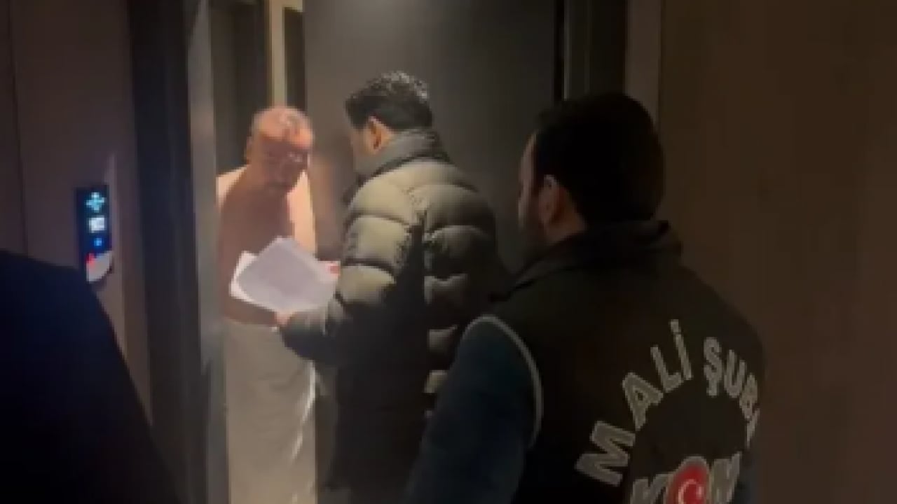 Foto - Fuhuşçu Özkan Yalım'a bakın hele! Özel’e milyon dolarlık helikopter bakmış