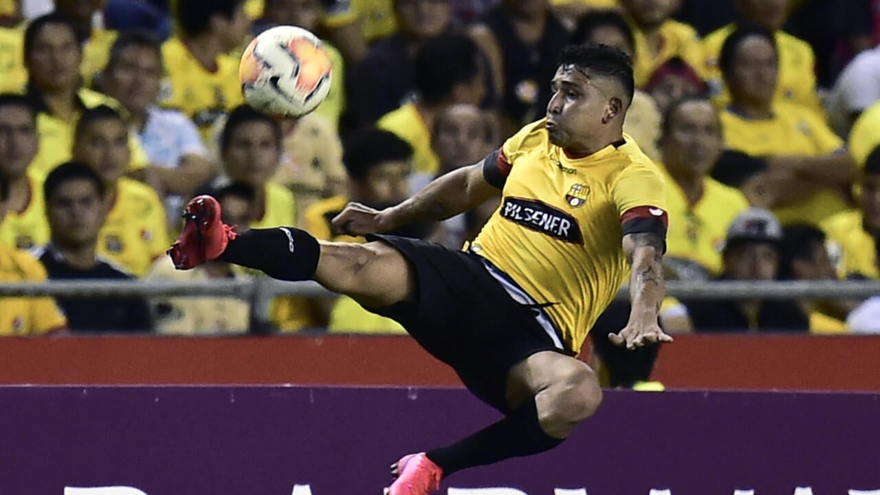 Foto - Futbol dünyası şokta: Ekvatorlu milli futbolcu Pineida, silahlı saldırıda hayatını kaybetti