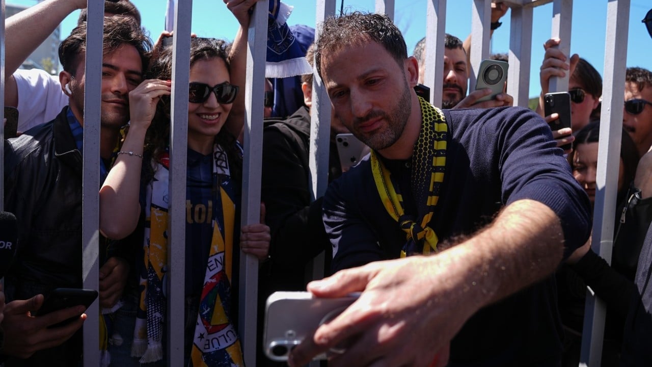 Foto - Futbolcularla ve taraftarla son buluşma! Tedesco'dan hüzünlü veda