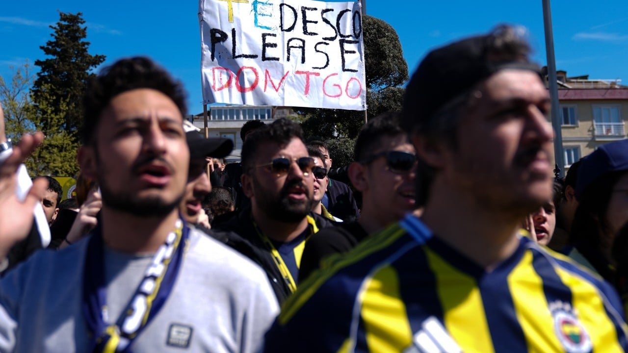 Foto - Futbolcularla ve taraftarla son buluşma! Tedesco'dan hüzünlü veda