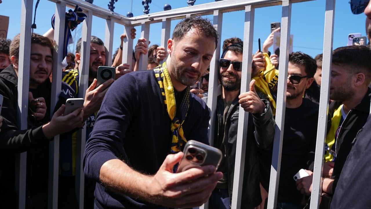 Foto - Futbolcularla ve taraftarla son buluşma! Tedesco'dan hüzünlü veda