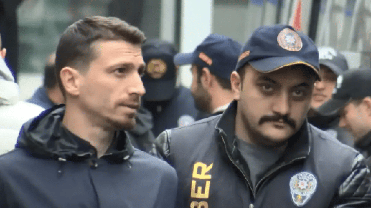 Futbolda bahis soruşturması: Mert Hakan için mahkemeye koştular!