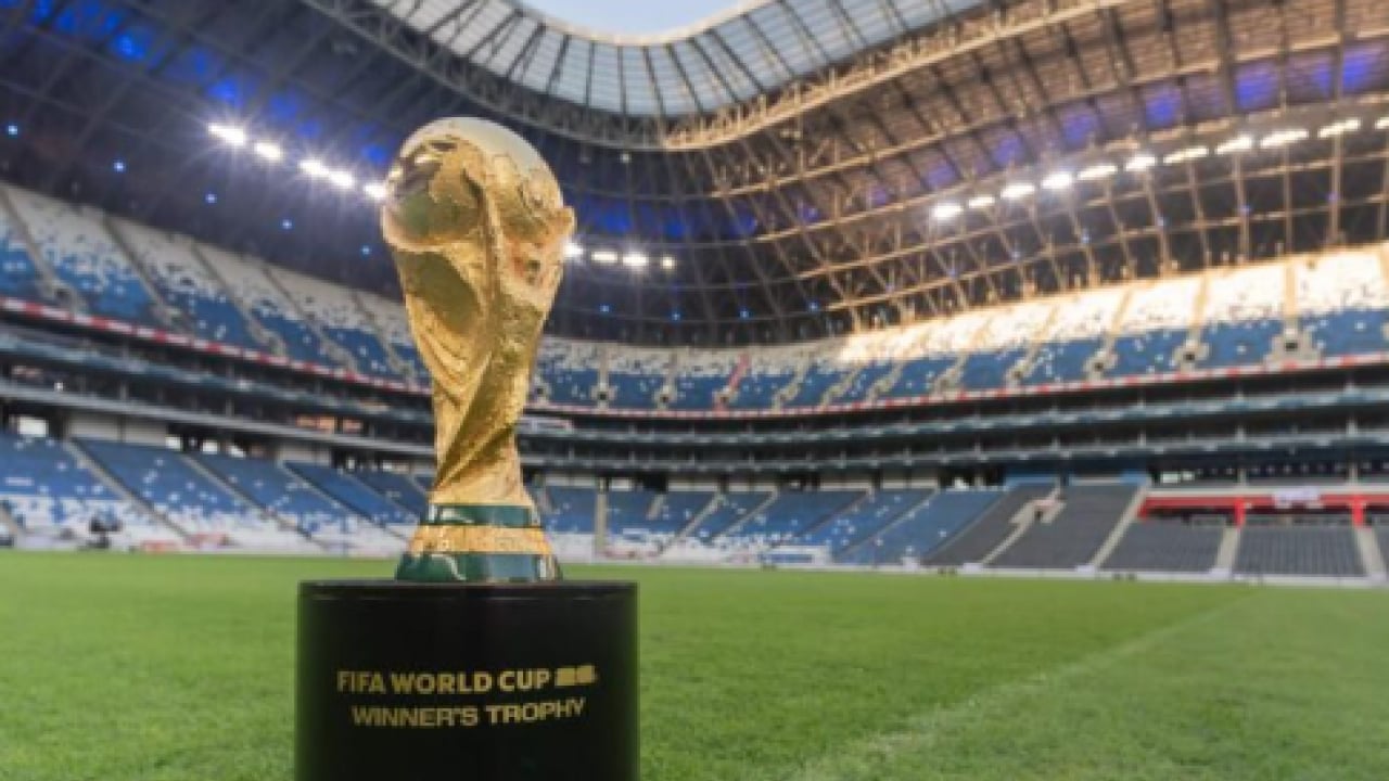 Foto - Futbolseverlerin dertleri bir değil iki değil: Dünya Kupası fena cep yakıyor!