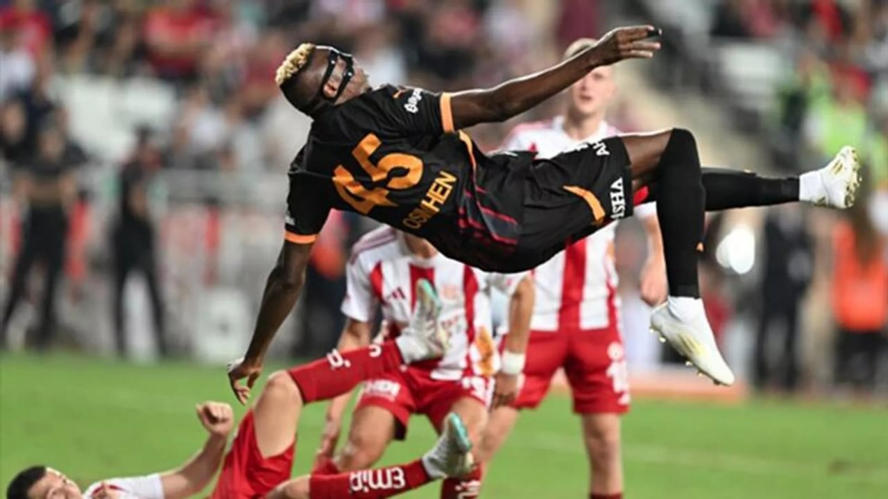 Galatasaray fena taklaya geldi! Osimhen o takıma gidiyor