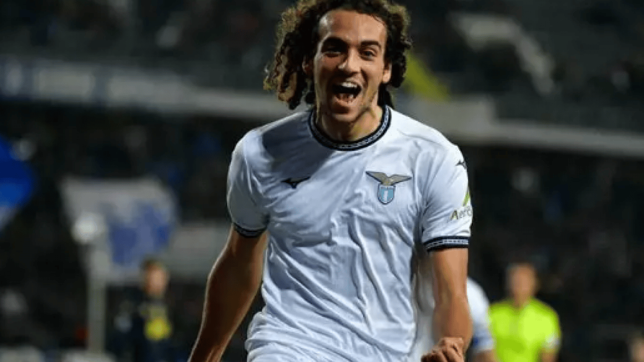 Foto - Galatasaray taraftarıyla kavga etmişti: Yıldız isim aslan oluyor!