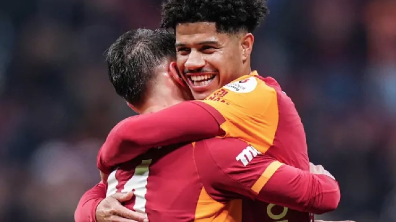 Foto - Galatasaray'da büyük bir sorun baş gösterdi işte şimdi: Gabriel Sara ayrılacak mı?