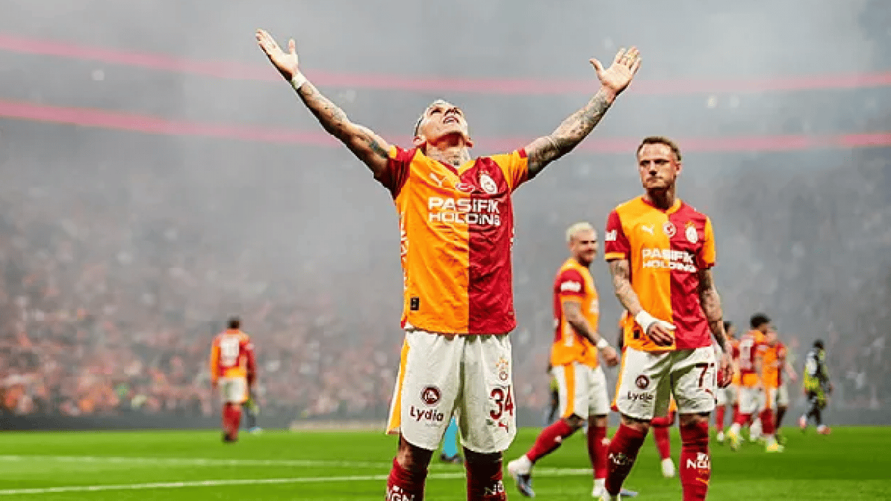 Foto - Galatasaray’da dikkat çeken gelişme! Lucas Torreira kararını değiştirdi