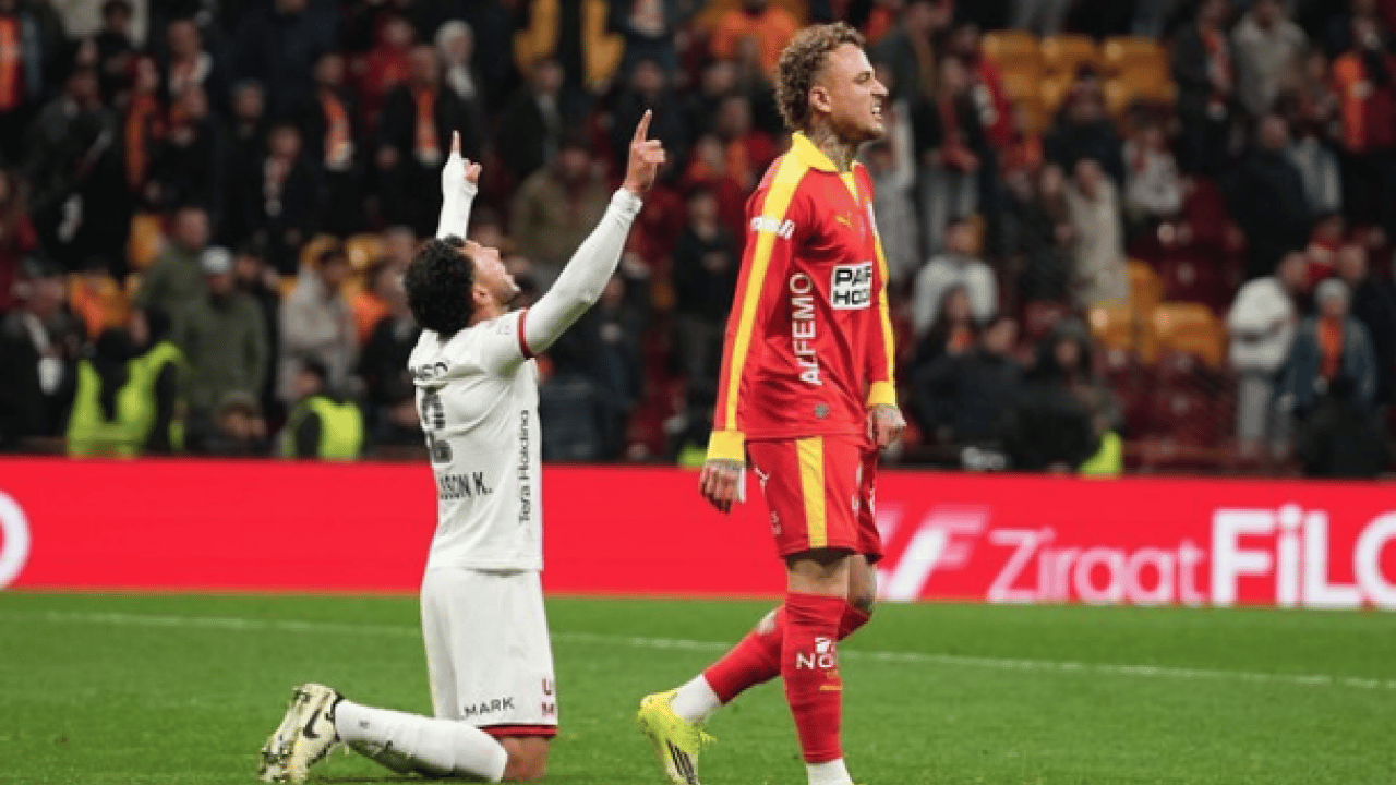 Galatasaray'da flaş ayrılık gelişmesi! Gençlerbirliği maçı sonrası bileti kesildi