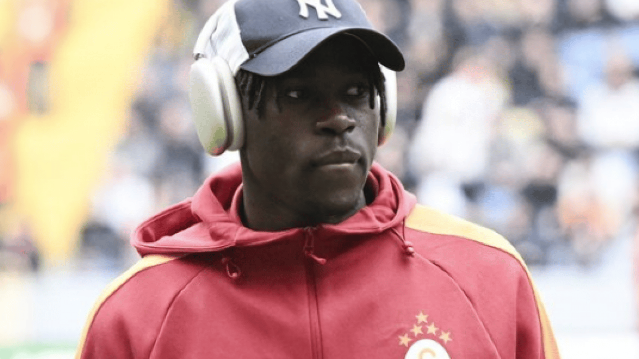 Foto - Galatasaray'da flaş ayrılık gelişmesi! Gençlerbirliği maçı sonrası bileti kesildi