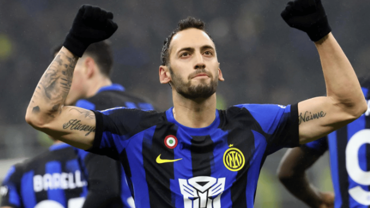 Foto - Galatasaray’dan Hakan Çalhanoğlu açıklaması! ‘Bir gün onu Galatasaray formasıyla göreceğiz'