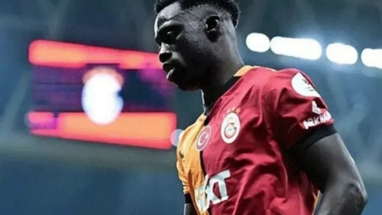 Foto - Galatasaray'ın kapısını çalmaya geliyorlar: Como'ya Davinson faturası: 30 milyona yakın