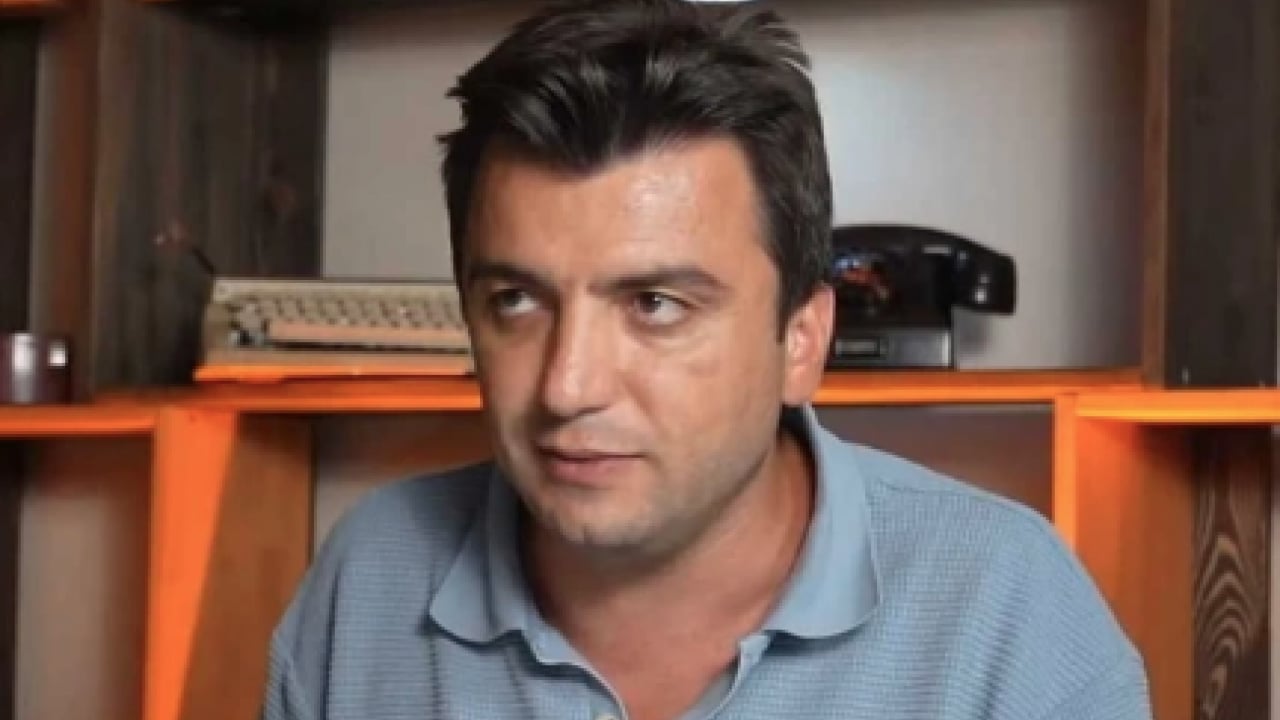 Galatasaray'ın yeni transferine ağır eleştiri! 'Fişini atmadıysanız iade edin'