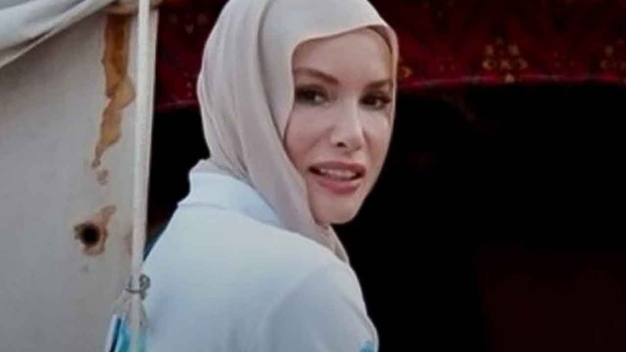 Gamze Özçelik geri döndü! Ses getirecek diziyle el sıkıştı