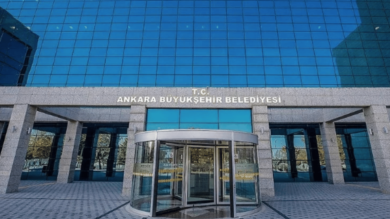 Foto - Gazeteci İsmail Saymaz, ABB Başkanı Yavaş, hakkındaki soruşturma ile ilgili resmi belgeye ulaştı