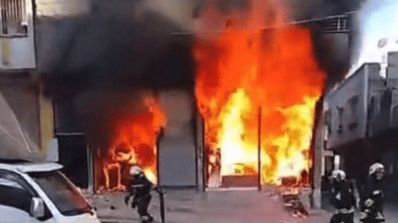 Gaziantep’te korkutan yangın: İş yerini saran alevler 2 saatte kontrol altına alınabildi