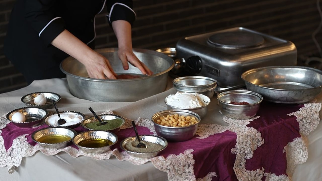 Foto - Gaziantep'te meşhur yemek yuvalama! Lezzeti dillere destan: Yapımı meşakkatli ama tadına doyum olmuyor