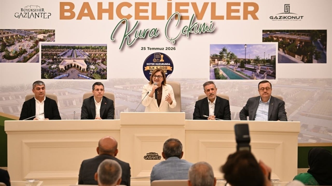 Foto - Gaziantep'te noter huzurunda kura çekildi! Bahçelievler Projesi'nin ilk 5 bin hak sahibi belirlendi