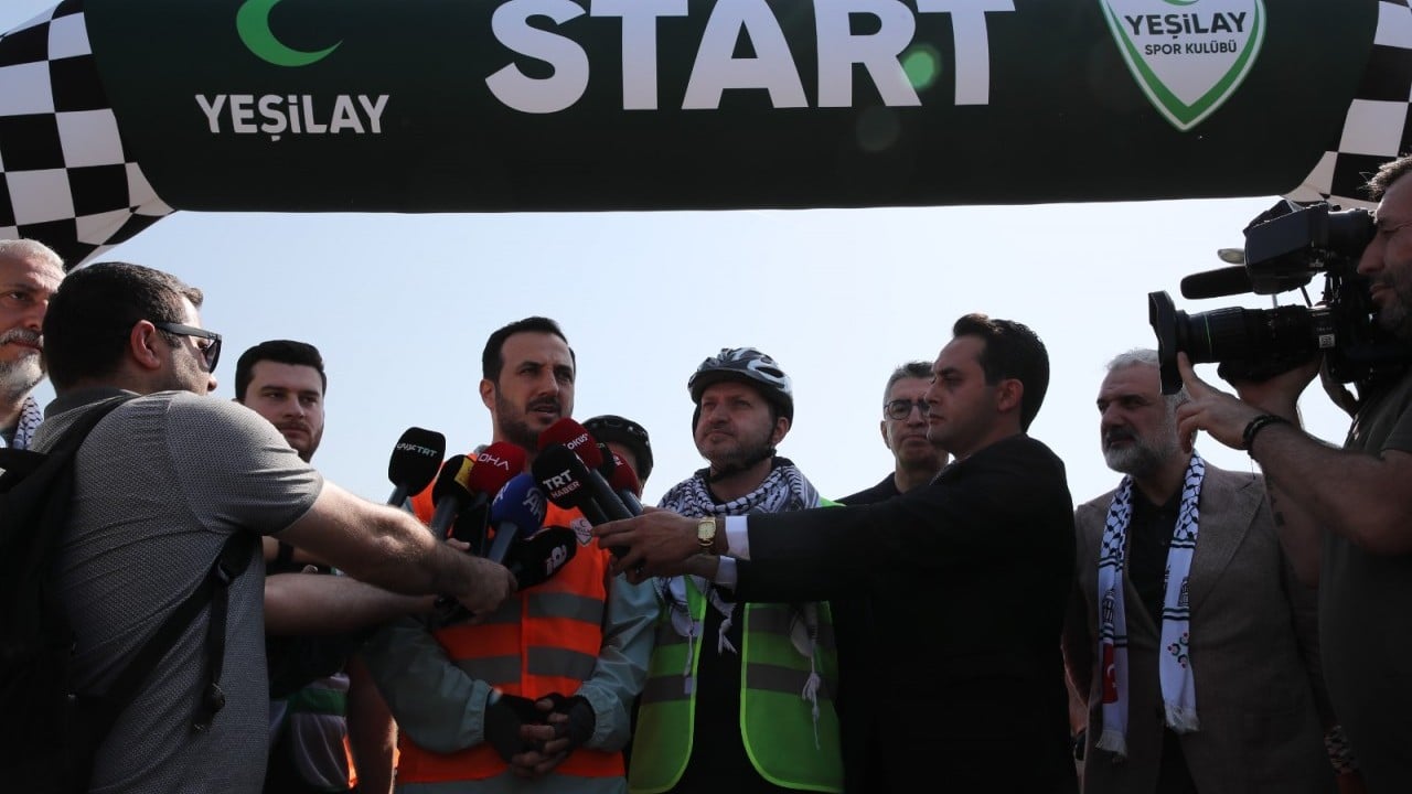 Foto - Gazze için yüzlerce kişi pedal çevirdi! Yeşilay ve Filistin'e Destek Platformundan 'SUMUD FİLOSU’na destek
