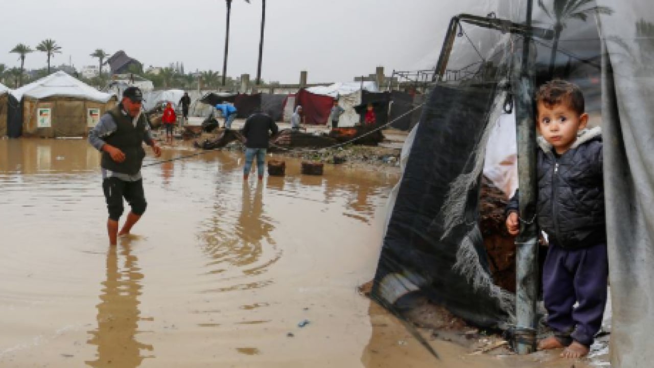 Foto - Gazze'de çadırları yine su bastı! Dünya bu feryatlara sağır mı?