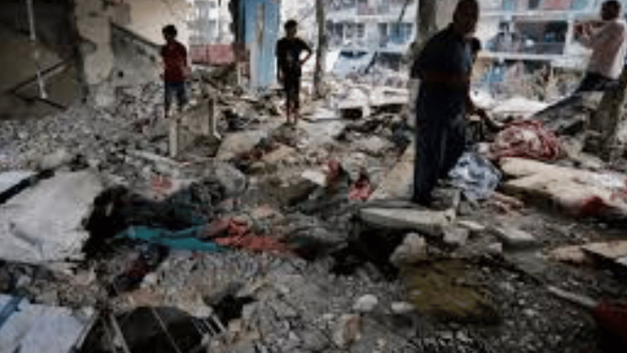 Foto - Gazze’de karanlığın içinde kalan hayatlar: Görme engelli çift ve çocuklarının ‘çadır’ savaşı