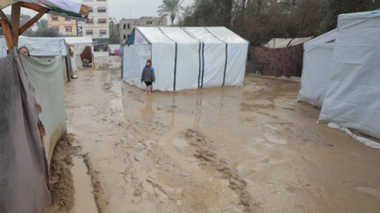 Foto - Gazze’de kışın en ağır bilançosu! Bombaların yerini soğuk ve ölümcül virüsler aldı