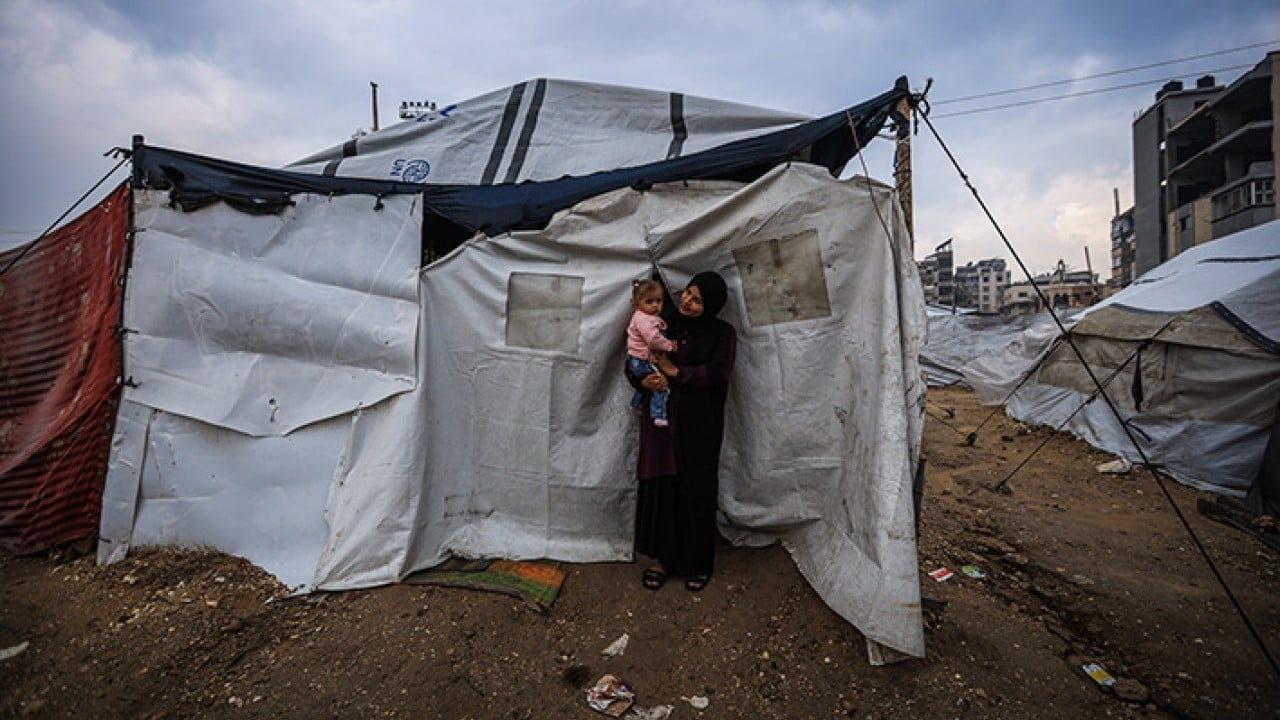 Foto - Gazze’de su altında kalan çadırlarda bebekler tek tek ölüyor Soykırım devam ediyor