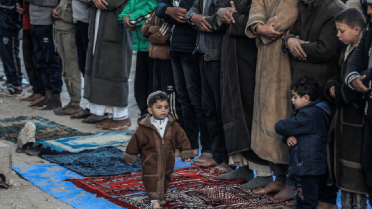 Foto - Gazze'de yine bayram coşkusu yok: Siyonist soykırımı devam ediyor! Ölüm, açlık ve ilaçsızlık…