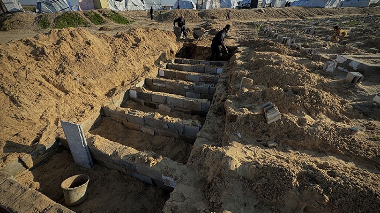 Foto - Gazzeli yaşlı mezarcı, 2 yılda 18 bin Filistinliyi toprağa verdi 'Gazze' toprağa gömüldü