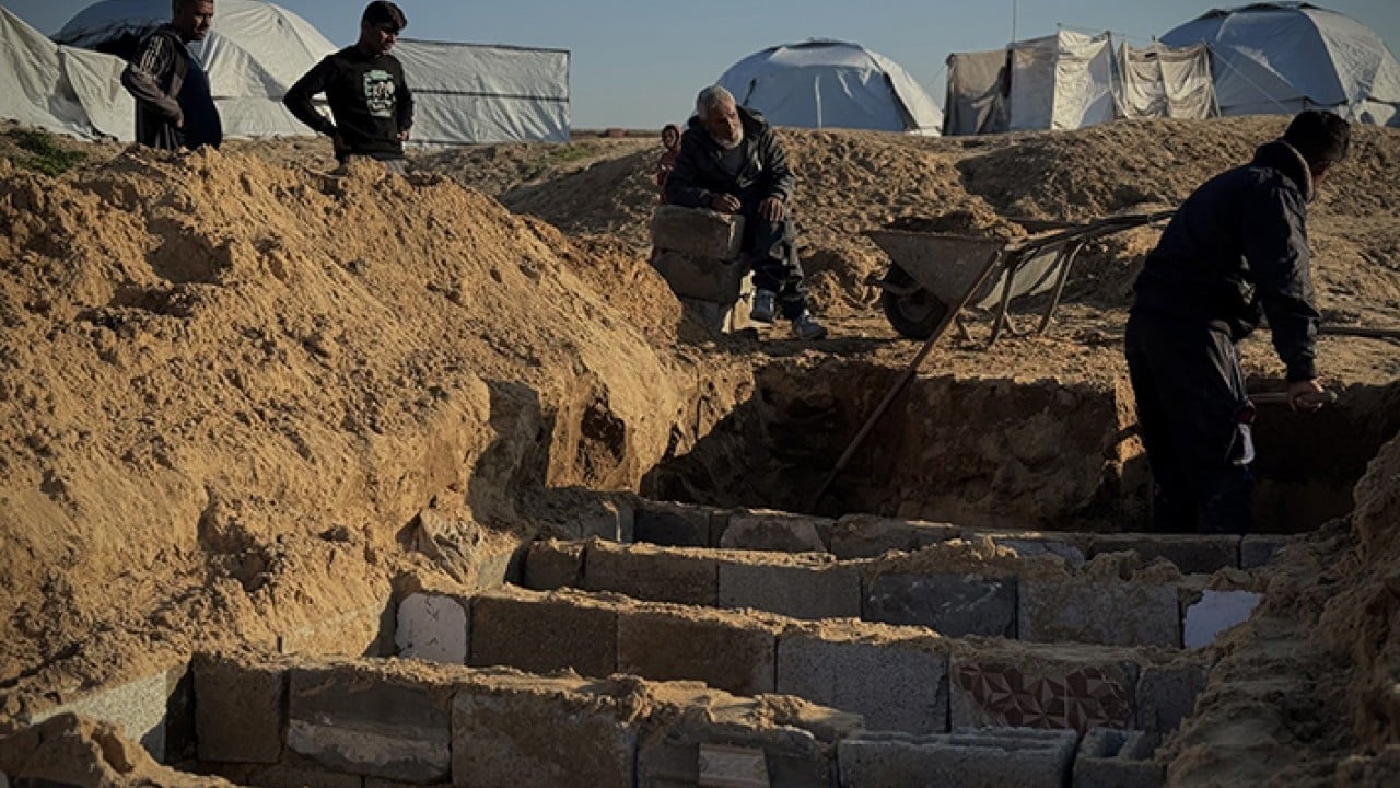 Foto - Gazzeli yaşlı mezarcı, 2 yılda 18 bin Filistinliyi toprağa verdi 'Gazze' toprağa gömüldü