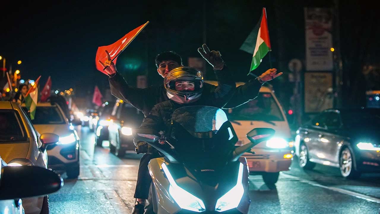 Foto - Gazze'ye destek için araçlar yollara döküldü