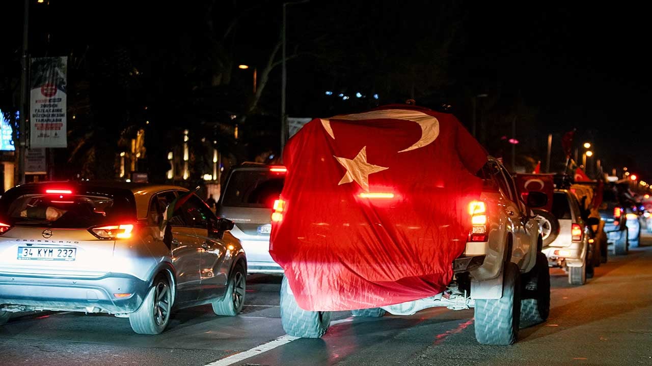Foto - Gazze'ye destek için araçlar yollara döküldü