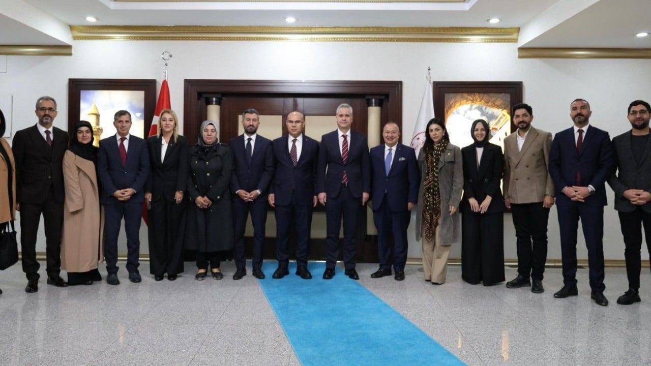 Foto - Gazze'ye yardım Türkiye eliyle de yapılacaktır! AK Parti Genel Başkan Yardımcısı Yalçın açıkladı